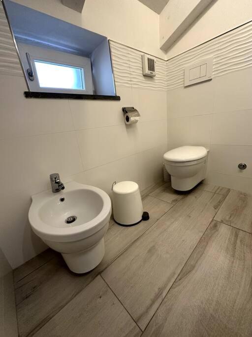 The Sweet Attic Room - De Vivo Realty Meta Di Sorrento Экстерьер фото